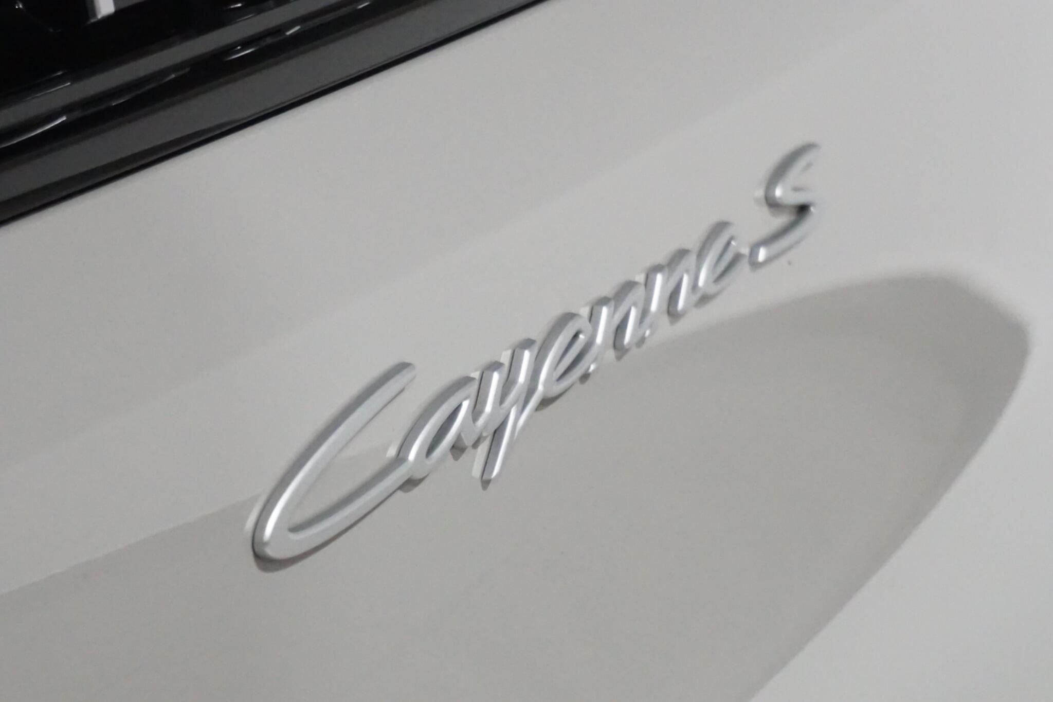 Porsche Cayenne 4.0T V8 S SUV 5dr Petrol TiptronicS 4WD Euro 6 (s/s) (474 ps)